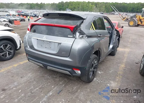 2018 Mitsubishi Eclipse Cross Se/Sel z USA, uszkodzony, nr VIN JA4AT5AA1JZ069660